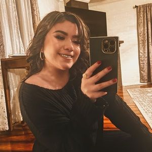 Meet your Posher, Serina